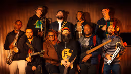 GROUNDATION