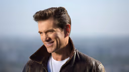 CHRIS ISAAK